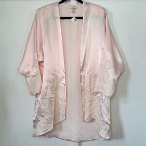 Victoria’s Secret Gold Label Light Pink Lace Trim Kimono Robe